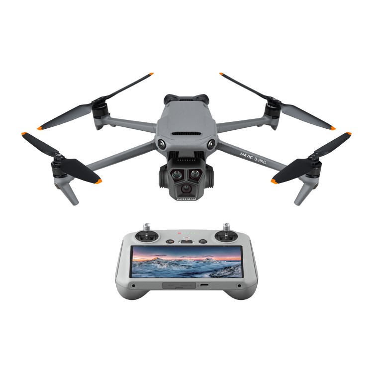 DJI Mavic 3 Pro Fly More Combo RC
